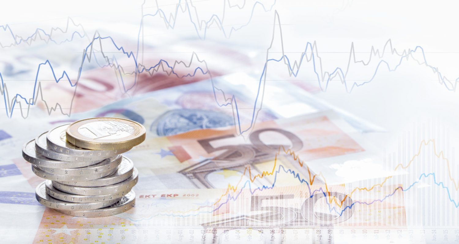 Eurobargeld und Börsencharts, Panorama, Hintergrund Eurobargeld und Börsencharts, Panorama, Hintergrund